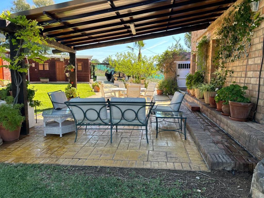 Ferienhaus Cupiana Piscina Privada